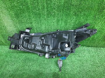 ФАРА НА MAZDA AXELA BM5FP