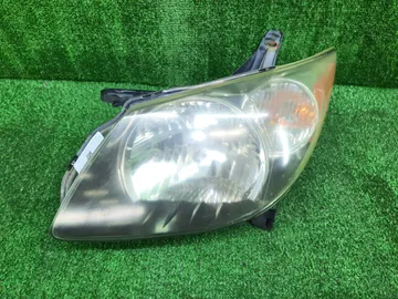 ФАРА НА TOYOTA VOLTZ ZZE136