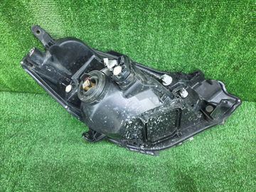ФАРА НА TOYOTA VITZ NCP131