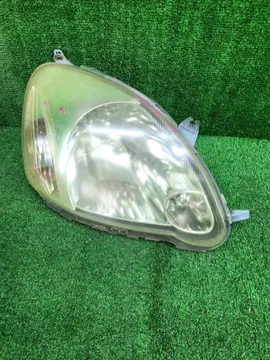 ФАРА НА TOYOTA VITZ NCP10