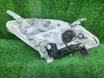 ФАРА НА TOYOTA COROLLA SPACIO NZE121N