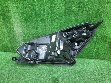 ФАРА НА HONDA FIT GR6