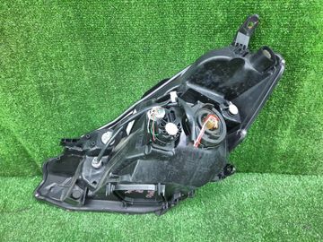 ФАРА НА TOYOTA VITZ NCP131