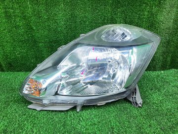 ФАРА НА TOYOTA PASSO KGC10