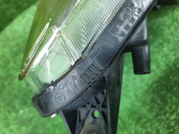 ФАРА НА TOYOTA ISIS ANM10G