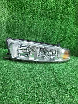 ФАРА НА MITSUBISHI GALANT EA1A