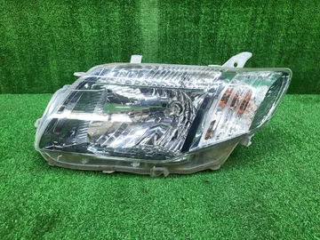 ФАРА НА TOYOTA COROLLA  AXIO NZE141