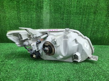 ФАРА НА TOYOTA COROLLA  AXIO NZE141
