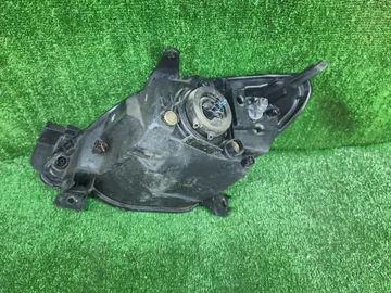 ФАРА НА MAZDA DEMIO DY3W