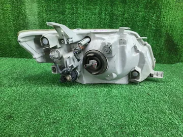 ФАРА НА TOYOTA COROLLA FIELDER NZE141G