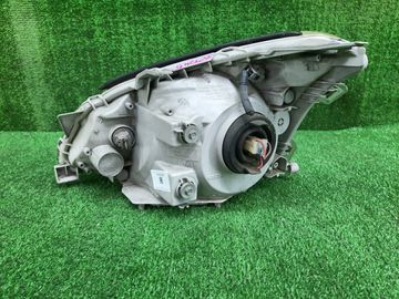 ФАРА НА TOYOTA PREMIO NZT240