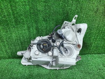 ФАРА НА TOYOTA CROWN GRS180