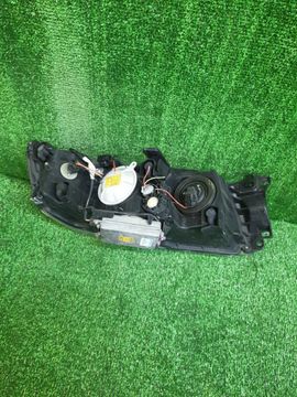 ФАРА НА MITSUBISHI CHARIOT GRANDIS N84W