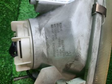 ФАРА НА NISSAN MARCH K11