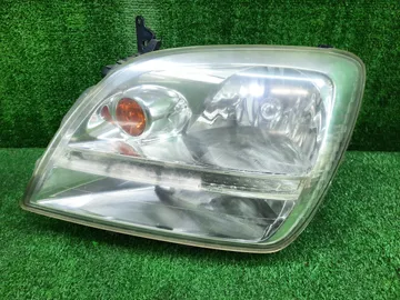 ФАРА НА MITSUBISHI DION CR9W