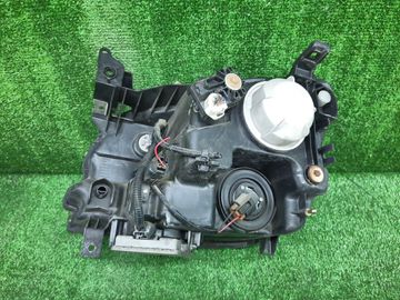 ФАРА НА MITSUBISHI DION CR9W