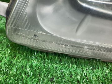 ФАРА НА TOYOTA VITZ NCP10