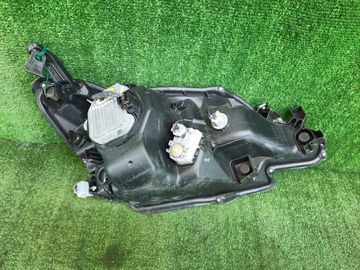 ФАРА НА TOYOTA MARK X GRX130