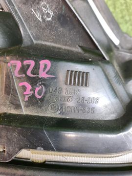 ФАРА НА TOYOTA VOXY ZRR70G