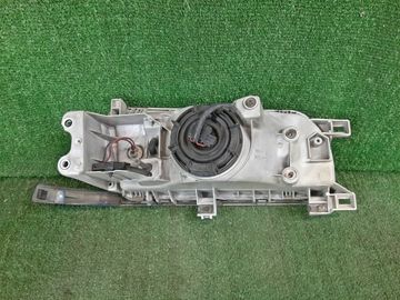 ФАРА НА NISSAN AVENIR W10