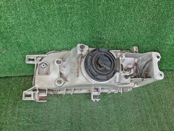 ФАРА НА NISSAN AVENIR W10