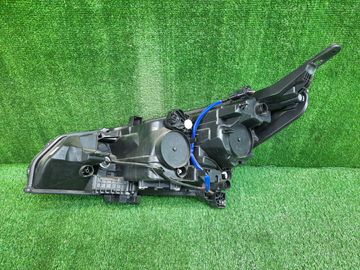 ФАРА НА NISSAN LEAF ZE1