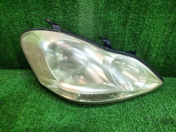 ФАРА НА TOYOTA IPSUM ACM21W