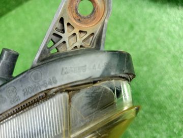 ФАРА НА TOYOTA ISIS ANM10G
