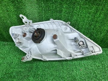 ФАРА НА TOYOTA COROLLA NZE121