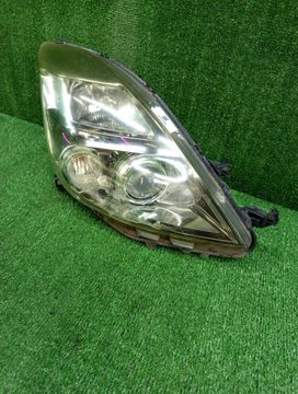 ФАРА НА TOYOTA ISIS ANM10G
