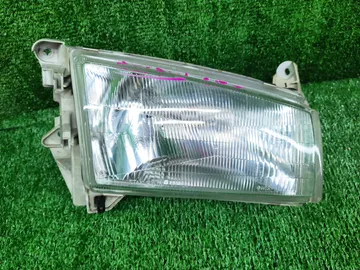 ФАРА НА MAZDA DEMIO DW3W
