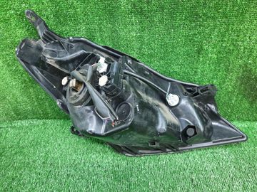 ФАРА НА TOYOTA VITZ NCP131
