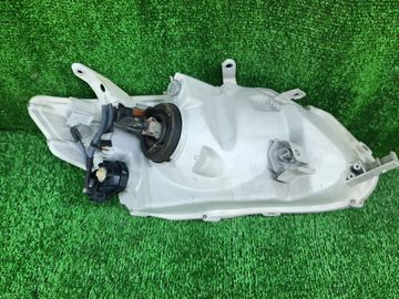 ФАРА НА TOYOTA COROLLA  AXIO NZE141