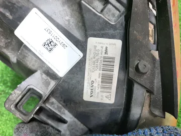 ФАРА НА VOLVO V60 FW