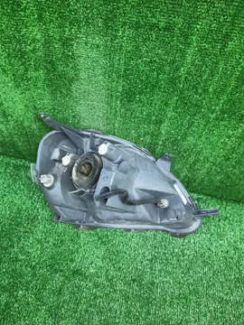 ФАРА НА TOYOTA VITZ NCP10