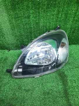ФАРА НА TOYOTA VITZ NCP10