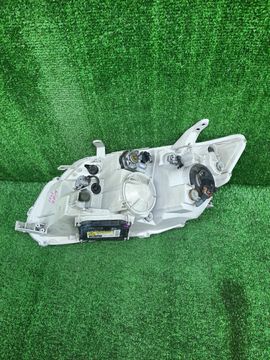 ФАРА НА TOYOTA COROLLA  AXIO NZE141