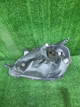 ФАРА НА TOYOTA VITZ NCP10