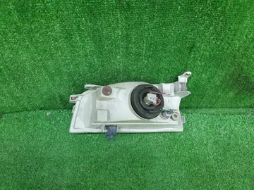 ФАРА НА TOYOTA SPRINTER CARIB AE114G