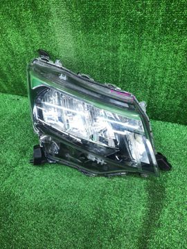 ФАРА НА TOYOTA TANK M900A