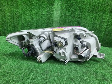 ФАРА НА TOYOTA COROLLA  AXIO NZE141