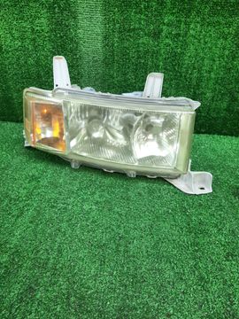 ФАРА НА TOYOTA BB NCP30