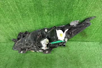 ФАРА НА MAZDA AXELA BL5FP