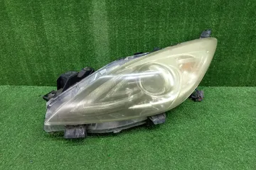 ФАРА НА MAZDA AXELA BLEAP