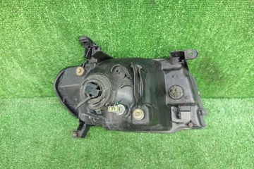 ФАРА НА MITSUBISHI MIRAGE DINGO CQ2A