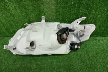 ФАРА НА TOYOTA COROLLA  AXIO NZE141