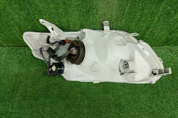 ФАРА НА TOYOTA COROLLA  AXIO NZE141