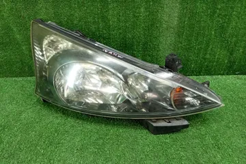 ФАРА НА MITSUBISHI GRANDIS NA4W