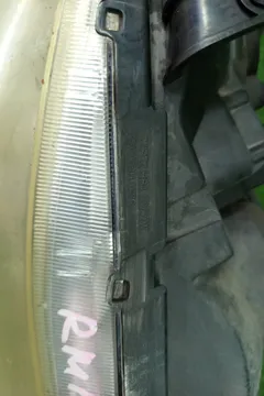 ФАРА НА NISSAN LIBERTY RM12