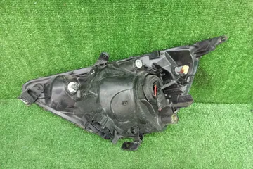 ФАРА НА HONDA FIT GD3